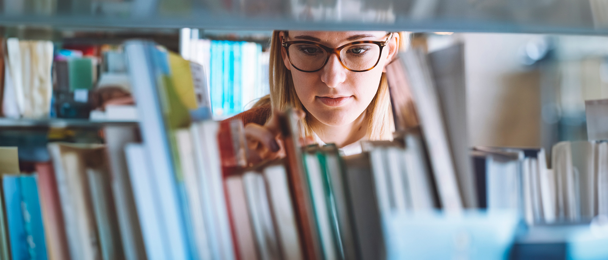 How do ETFs compare with mutual funds?